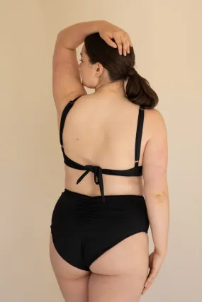 The High-Waisted Scrunch Bottoms - Matte Black